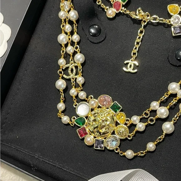 CHANEL Gold-Tone Multi-Gem & Pearl Layered Necklace - Picture 6 of 7